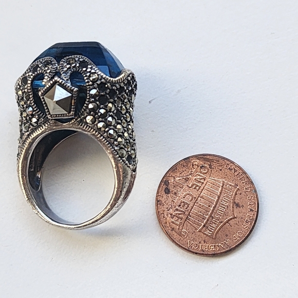 Elegant Blue Gemstone 925 Silver Ring - Picture 10 of 10